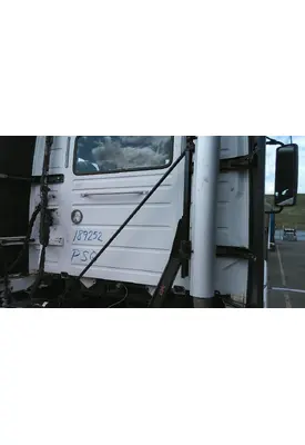 VOLVO VNM EXHAUST/MUFFLER BRACKET