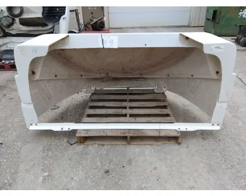 VOLVO VNM FAIRING, WIND DEFLECTOR ROOF