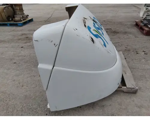 VOLVO VNM FAIRING, WIND DEFLECTOR ROOF