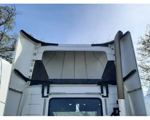 VOLVO VNM FAIRING, WIND DEFLECTOR ROOF