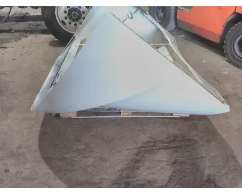 VOLVO VNM FAIRING, WIND DEFLECTOR ROOF