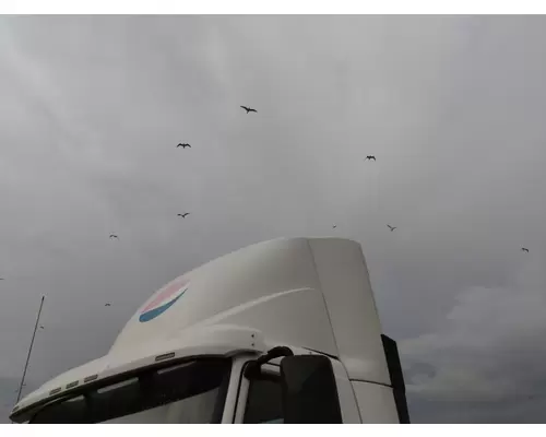 VOLVO VNM FAIRING, WIND DEFLECTOR ROOF