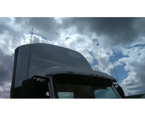 VOLVO VNM FAIRING, WIND DEFLECTOR ROOF