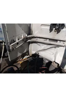 VOLVO VNM FAIRING BRACKET/MOUNT