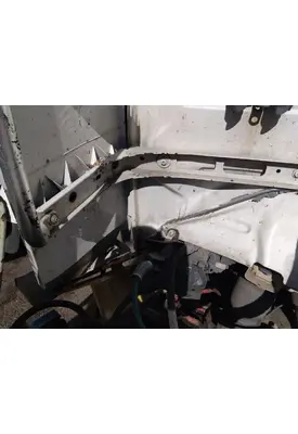 VOLVO VNM FAIRING BRACKET/MOUNT