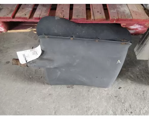 VOLVO VNM FENDER, QUARTERHALF REAR