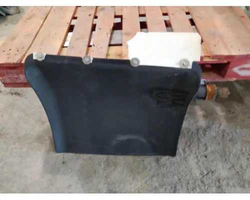 VOLVO VNM FENDER, QUARTERHALF REAR