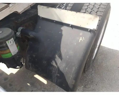 VOLVO VNM FENDER, QUARTERHALF REAR