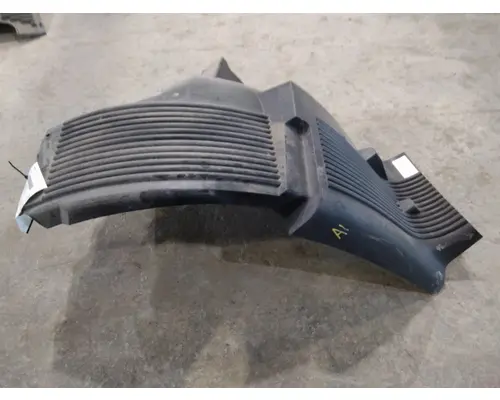 VOLVO VNM FENDER, SPLASH SHIELDGUARD