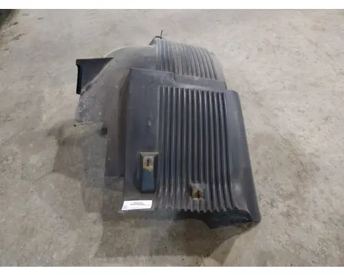VOLVO VNM FENDER, SPLASH SHIELDGUARD