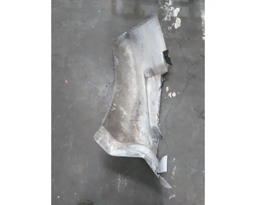 VOLVO VNM FENDER EXTENSION