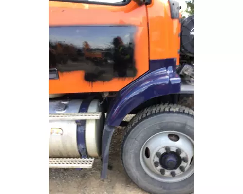 VOLVO VNM FENDER EXTENSION