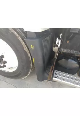 VOLVO VNM FENDER EXTENSION