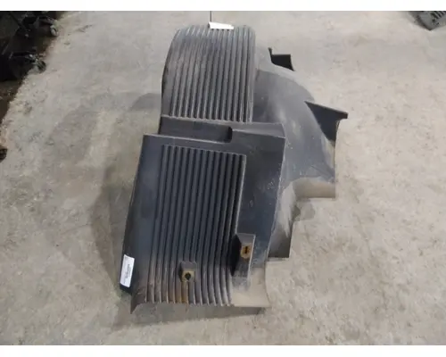 VOLVO VNM FENDER EXTENSION