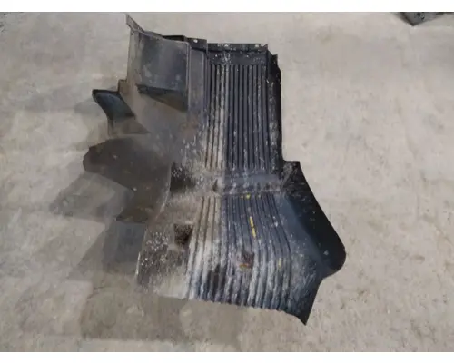 VOLVO VNM FENDER EXTENSION