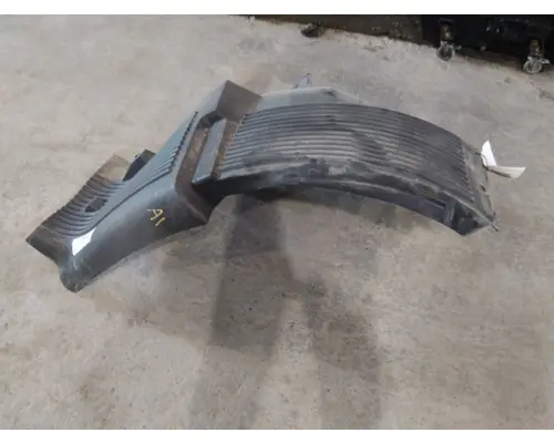 VOLVO VNM FENDER EXTENSION