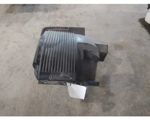 VOLVO VNM FENDER EXTENSION