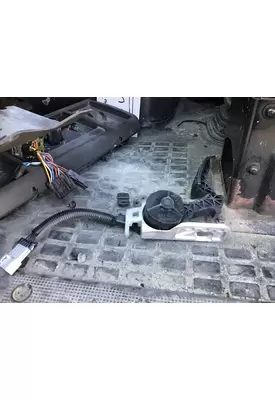 VOLVO VNM FOOT PEDAL