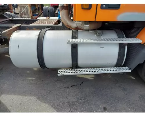 VOLVO VNM FUEL TANK