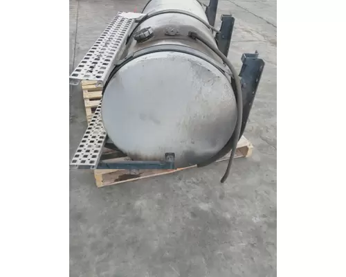 VOLVO VNM FUEL TANK