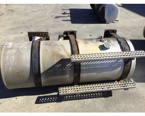 VOLVO VNM FUEL TANK