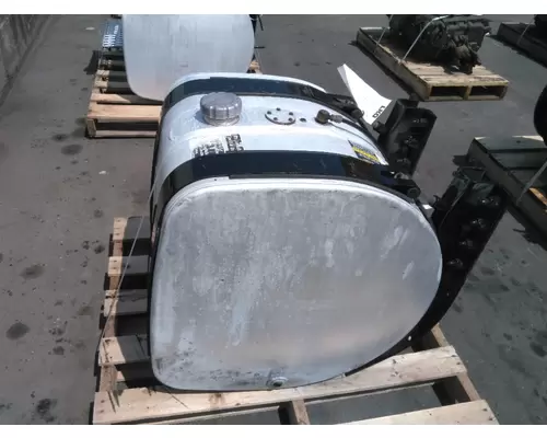 VOLVO VNM FUEL TANK