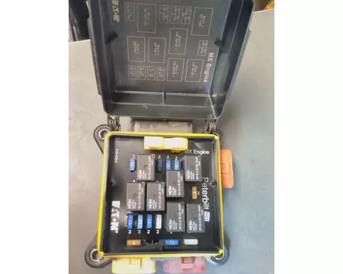 VOLVO VNM FUSE BOX