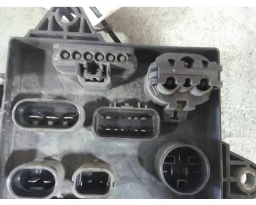 VOLVO VNM FUSE BOX