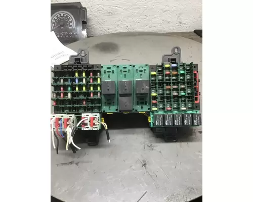 VOLVO VNM FUSE BOX