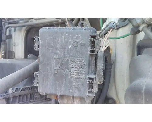 VOLVO VNM FUSE BOX