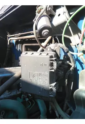 VOLVO VNM FUSE BOX