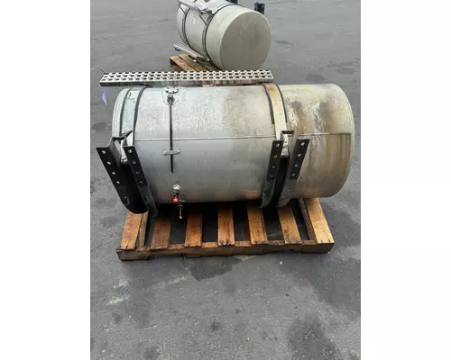 VOLVO VNM Fuel Tank