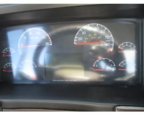 VOLVO VNM GAUGE CLUSTER