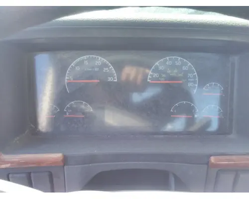VOLVO VNM GAUGE CLUSTER