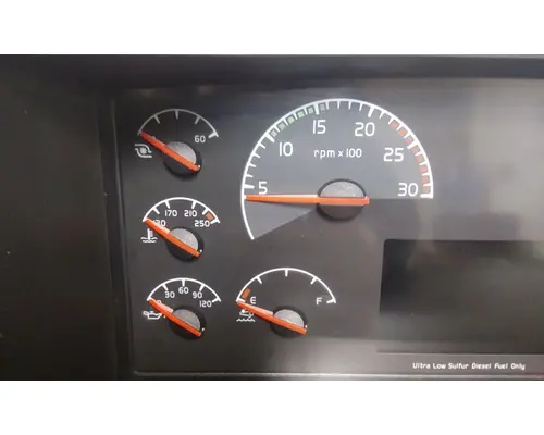 VOLVO VNM GAUGE CLUSTER