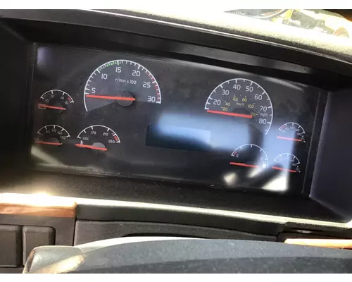 VOLVO VNM GAUGE CLUSTER