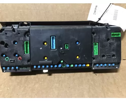 VOLVO VNM GAUGE CLUSTER