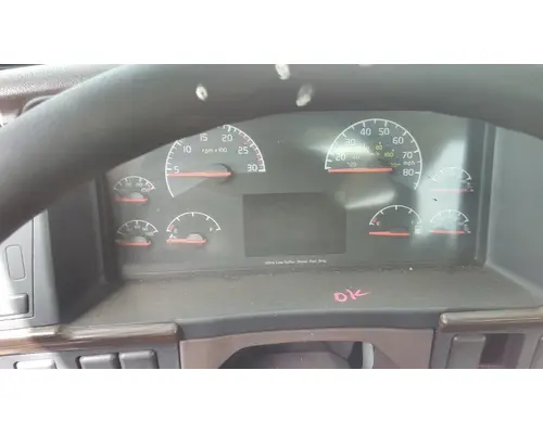 VOLVO VNM GAUGE CLUSTER