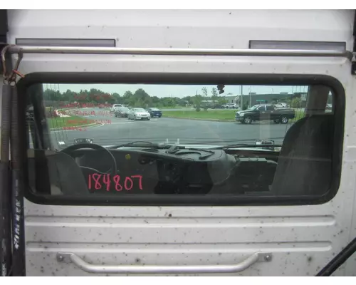 VOLVO VNM GLASS, BACK