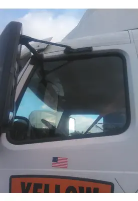 VOLVO VNM GLASS, DOOR, FRONT