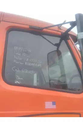 VOLVO VNM GLASS, DOOR, FRONT