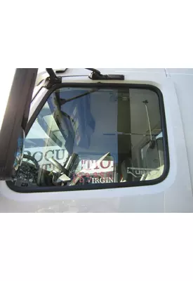 VOLVO VNM GLASS, DOOR, FRONT