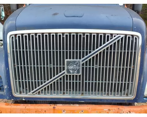 VOLVO VNM GRILLE