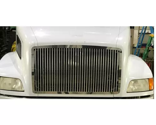 VOLVO VNM GRILLE