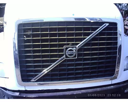 VOLVO VNM GRILLE