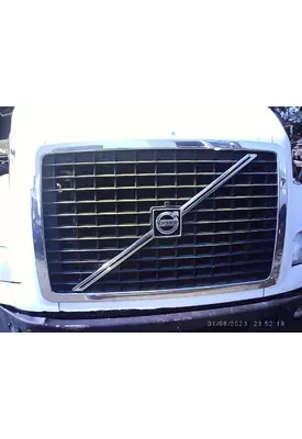 VOLVO VNM GRILLE