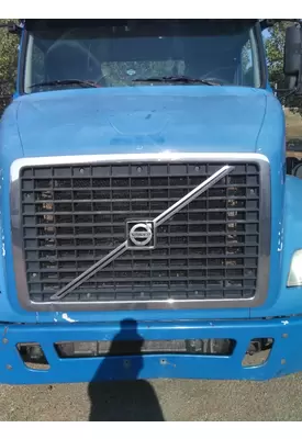 VOLVO VNM GRILLE