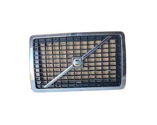 VOLVO VNM GRILLE