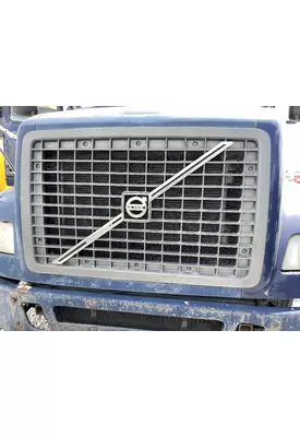 VOLVO VNM Grille