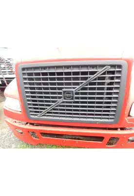 VOLVO VNM Grille